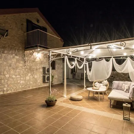 Villa Antikleia